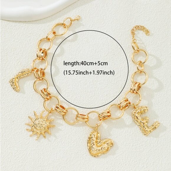 Heart Sun Ray Pendant Decor Golden Color Letter LOVE Statement Necklace - Picture 3 of 3